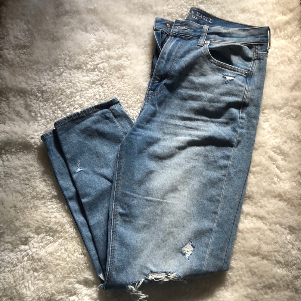 American Eagle Mom Jean Distressed
